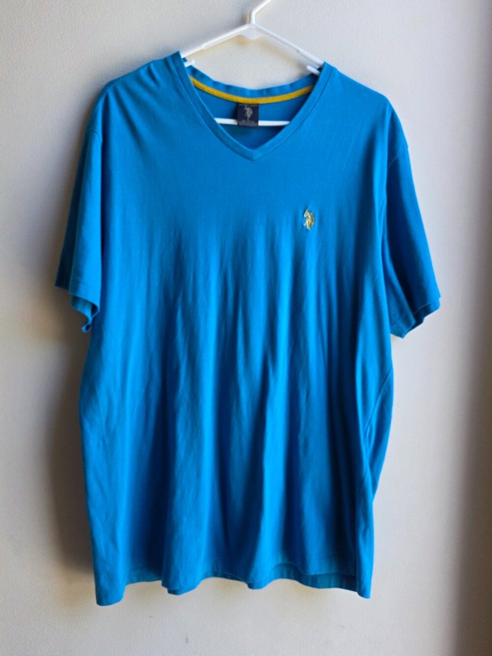 U.S. Polo Assn. Blue V-Neck Short Sleeve Jersey Size Large